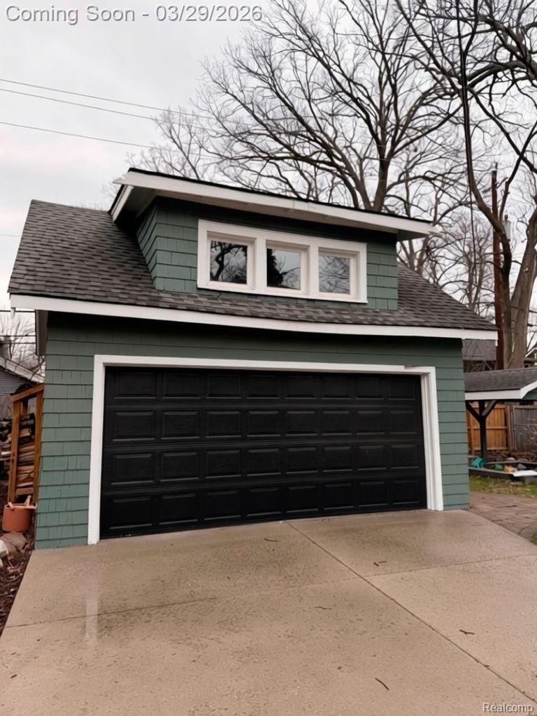 340 W Maplehurst Street