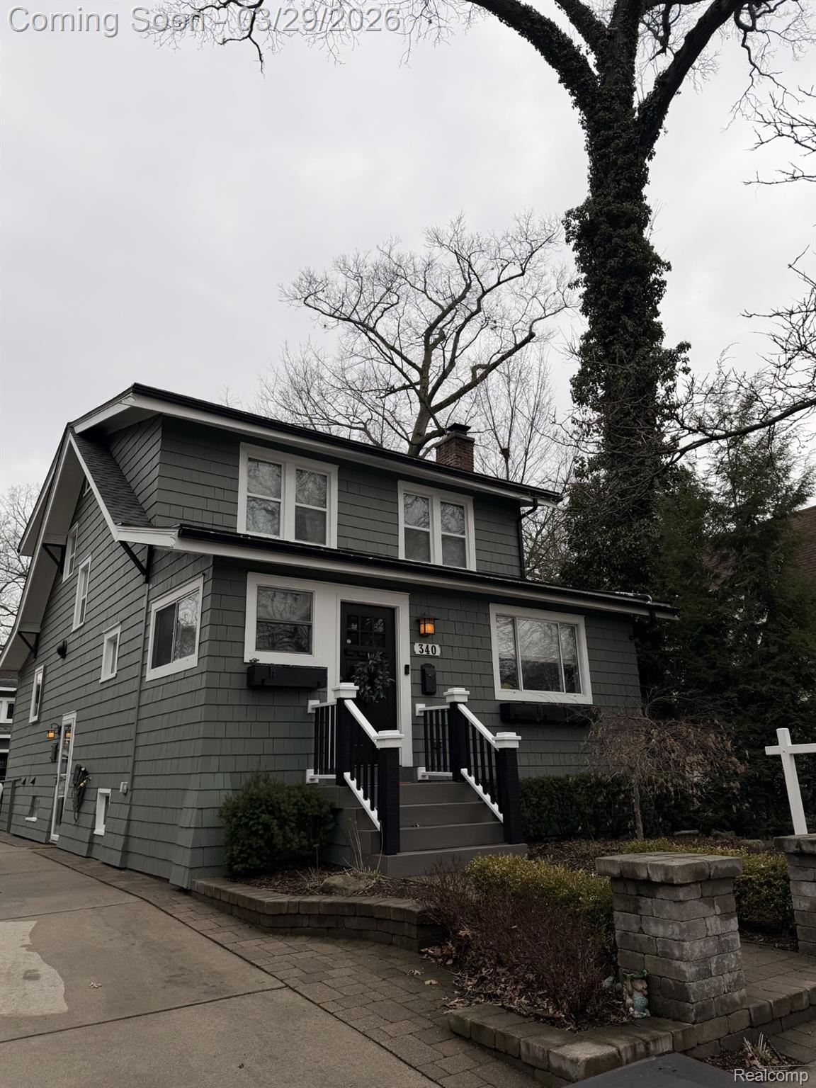 340 W Maplehurst Street