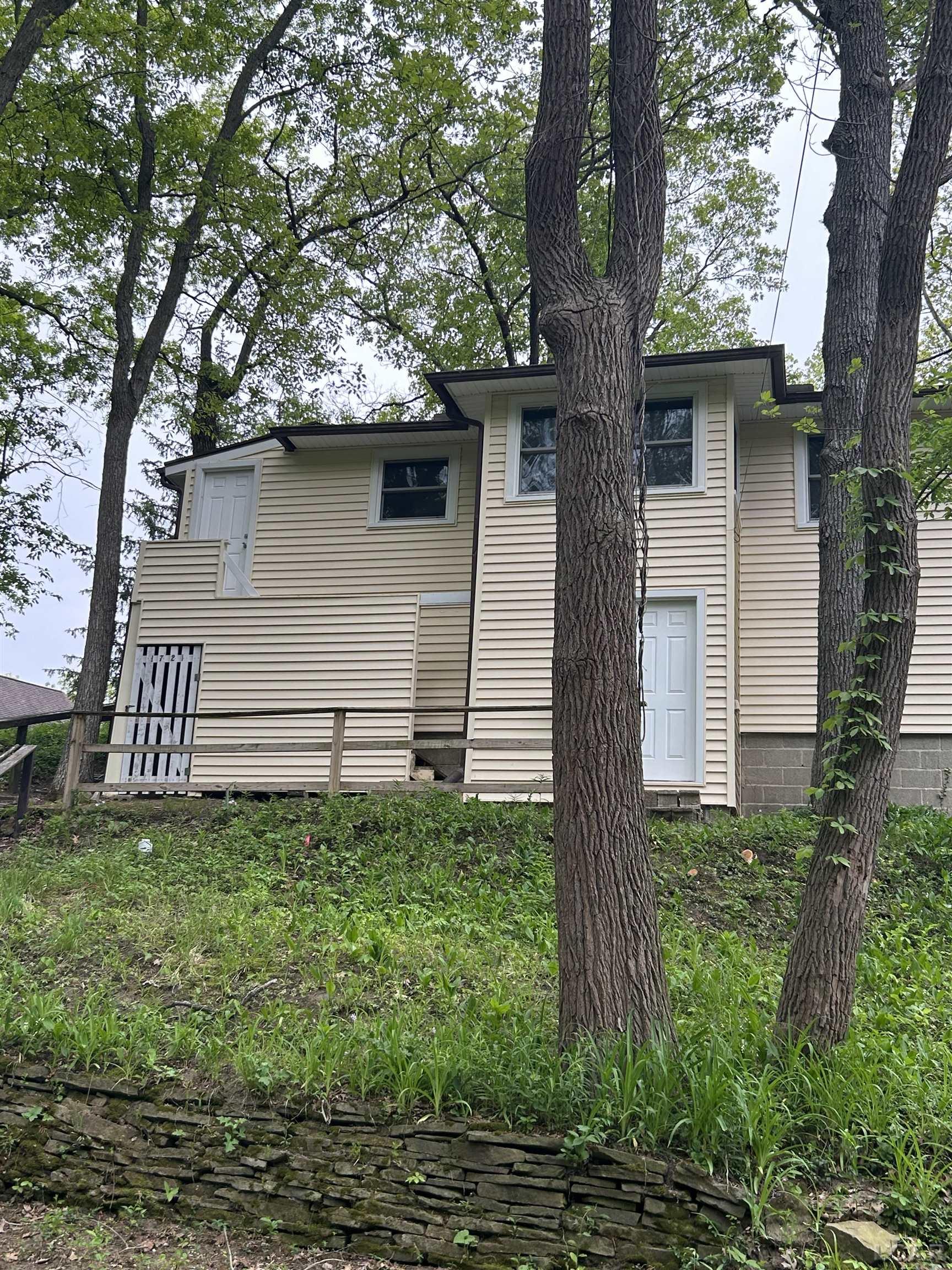 1721 Valley Ct. Court