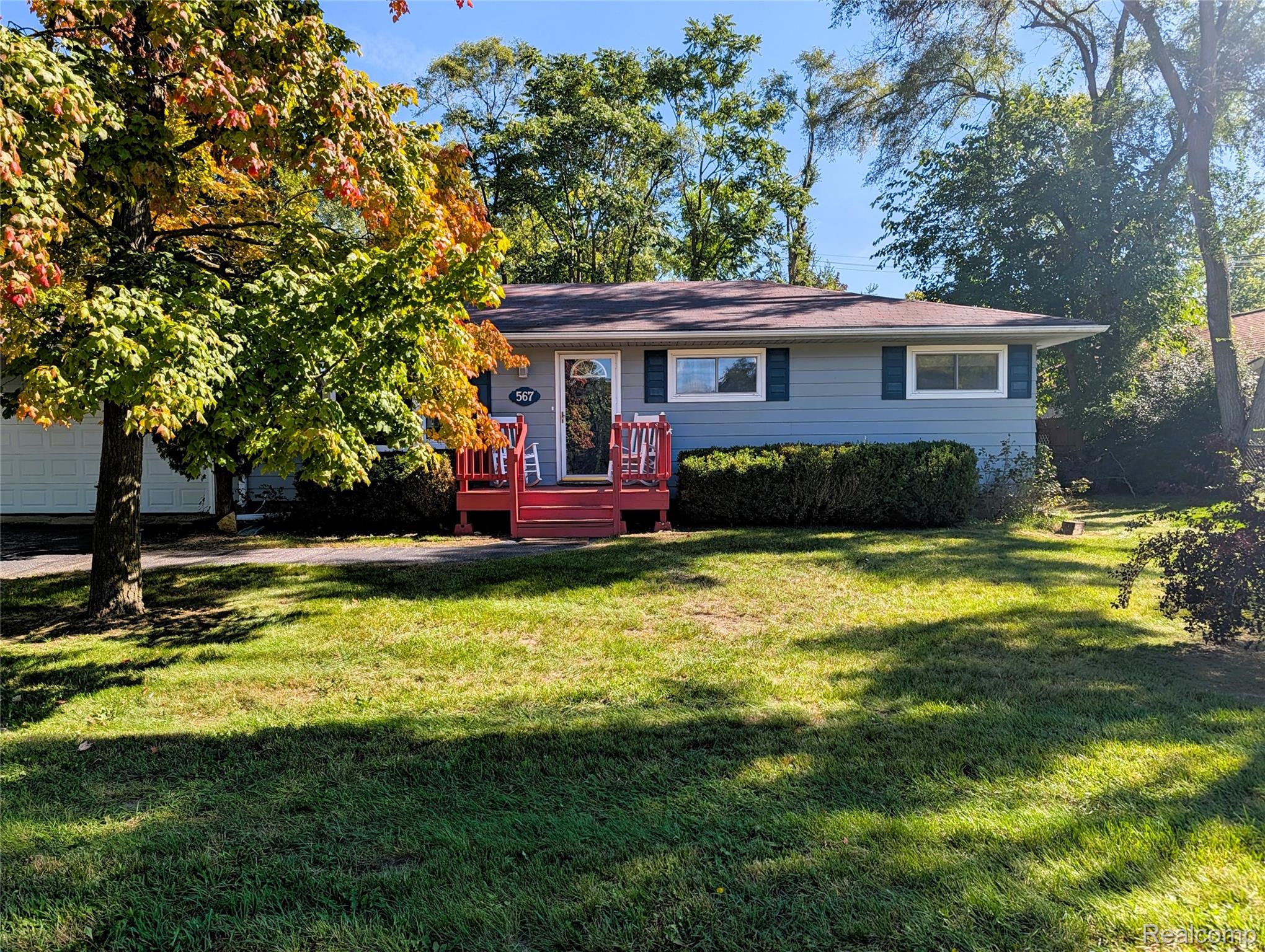 567 Pine Tree Road