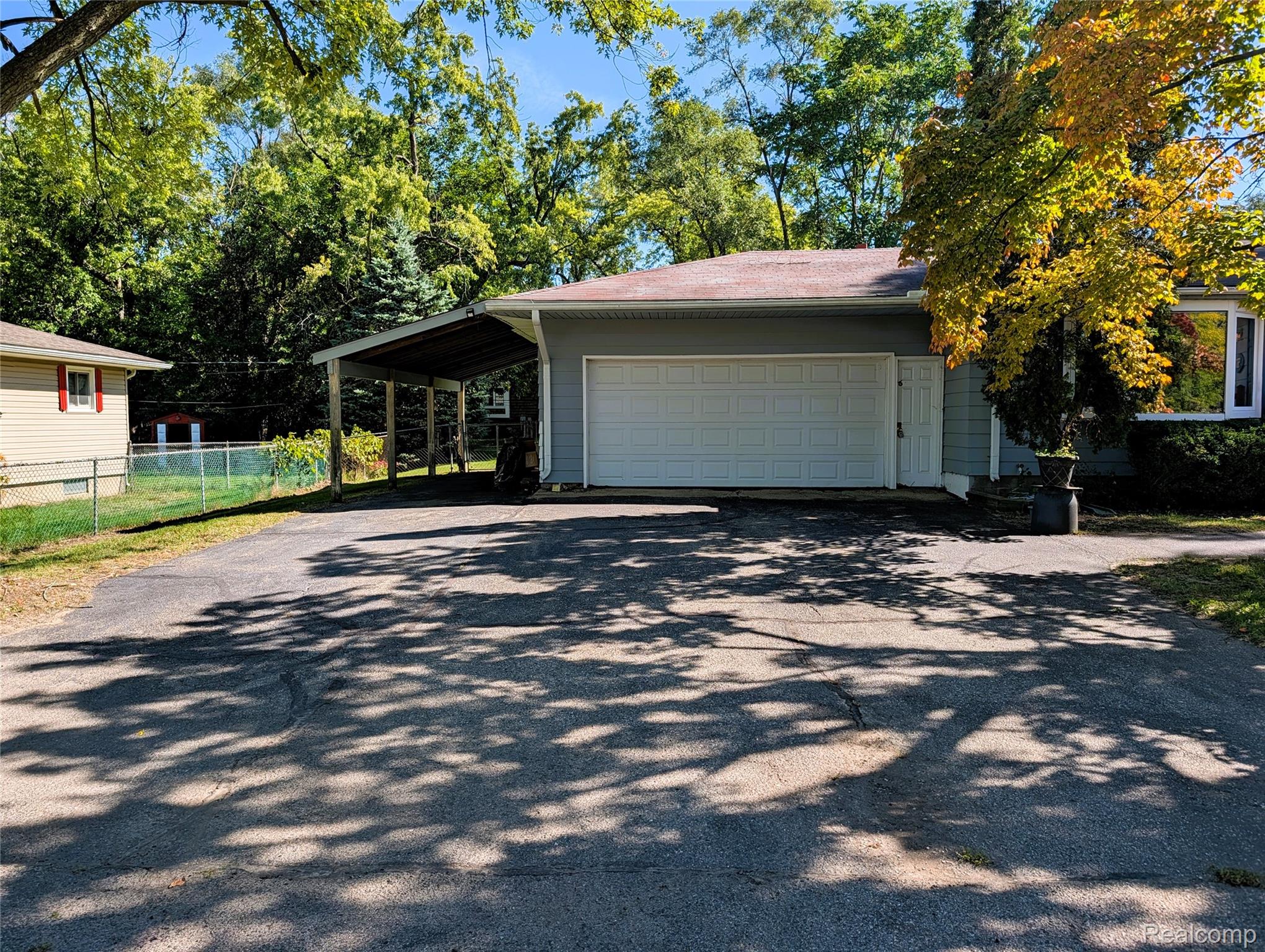 567 Pine Tree Road