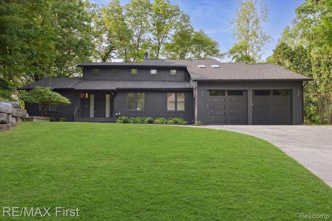 3091 ARNS Oakland Charter Township MI 48363