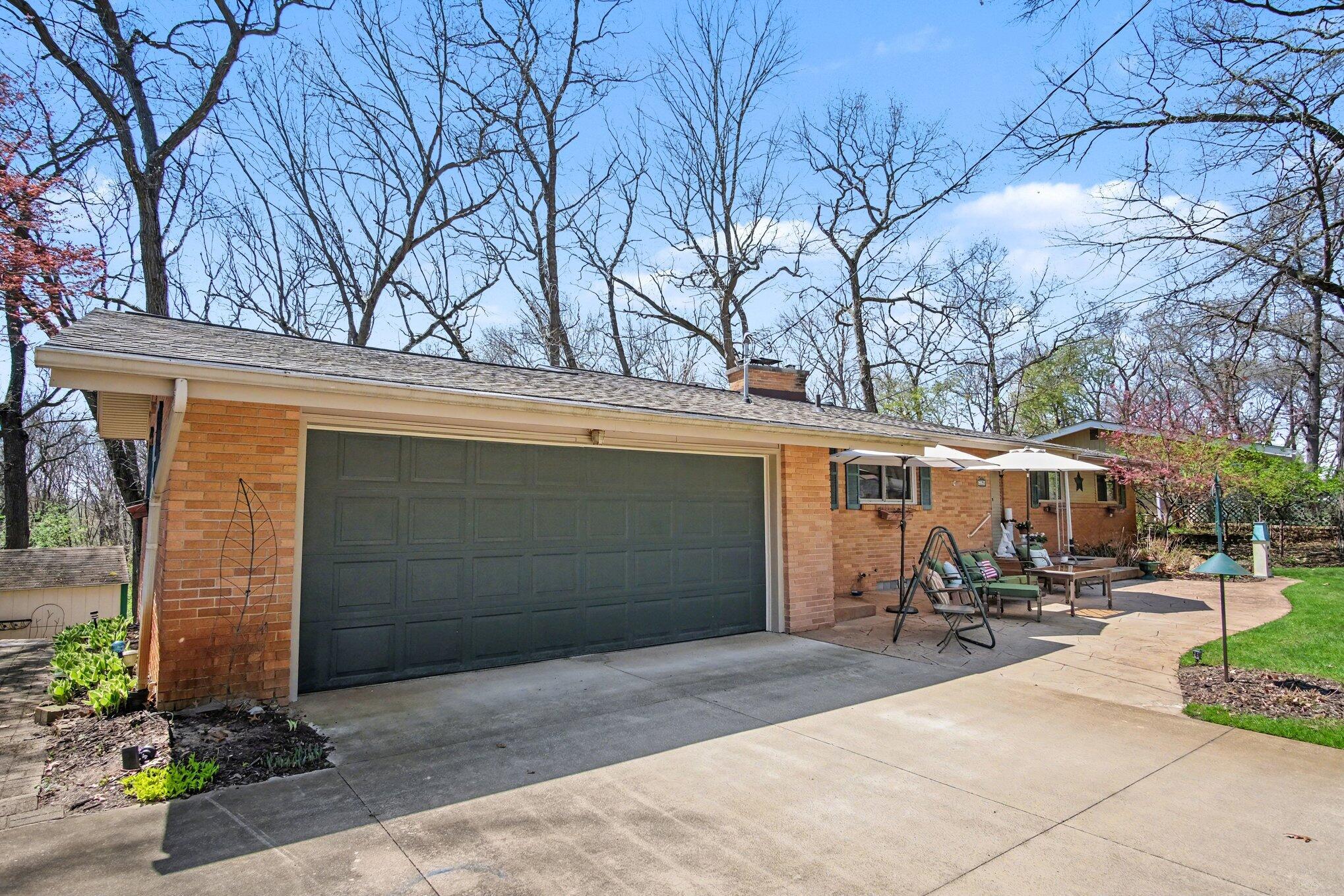3115 Dorais Drive NE