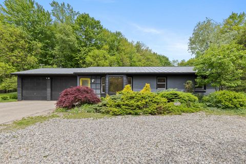 2019 Laraway Lake Drive SE Cascade Charter Township MI 49546