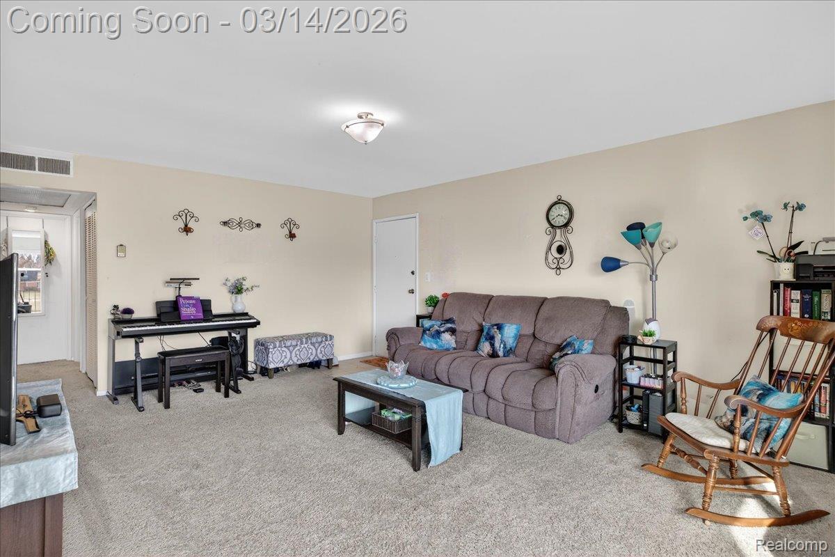 1878 Colonial Village Way 4