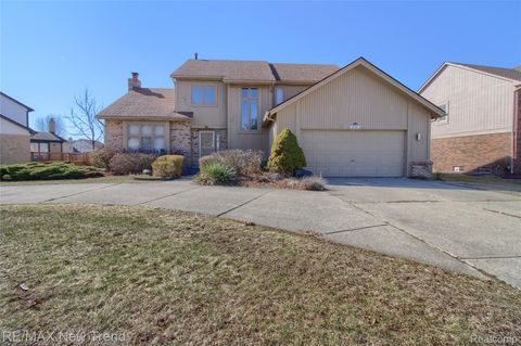 30301 ESSEX Farmington Hills City MI 48331