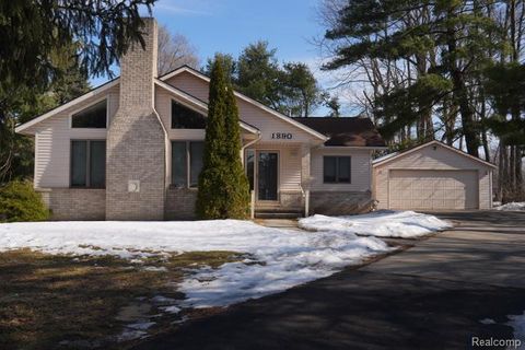 1890 Welch Road Commerce Charter Township MI 48390