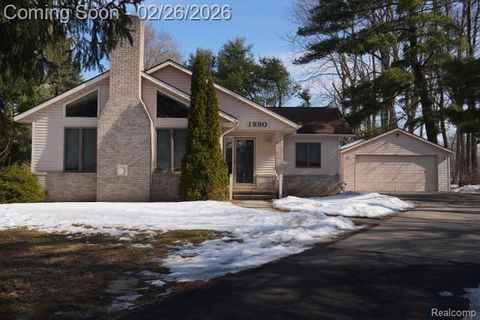 1890 Welch Road Commerce Charter Township MI 48390