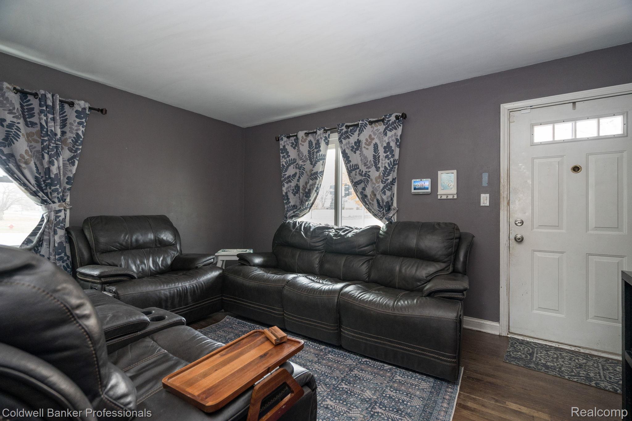 1621 Whitcomb Avenue