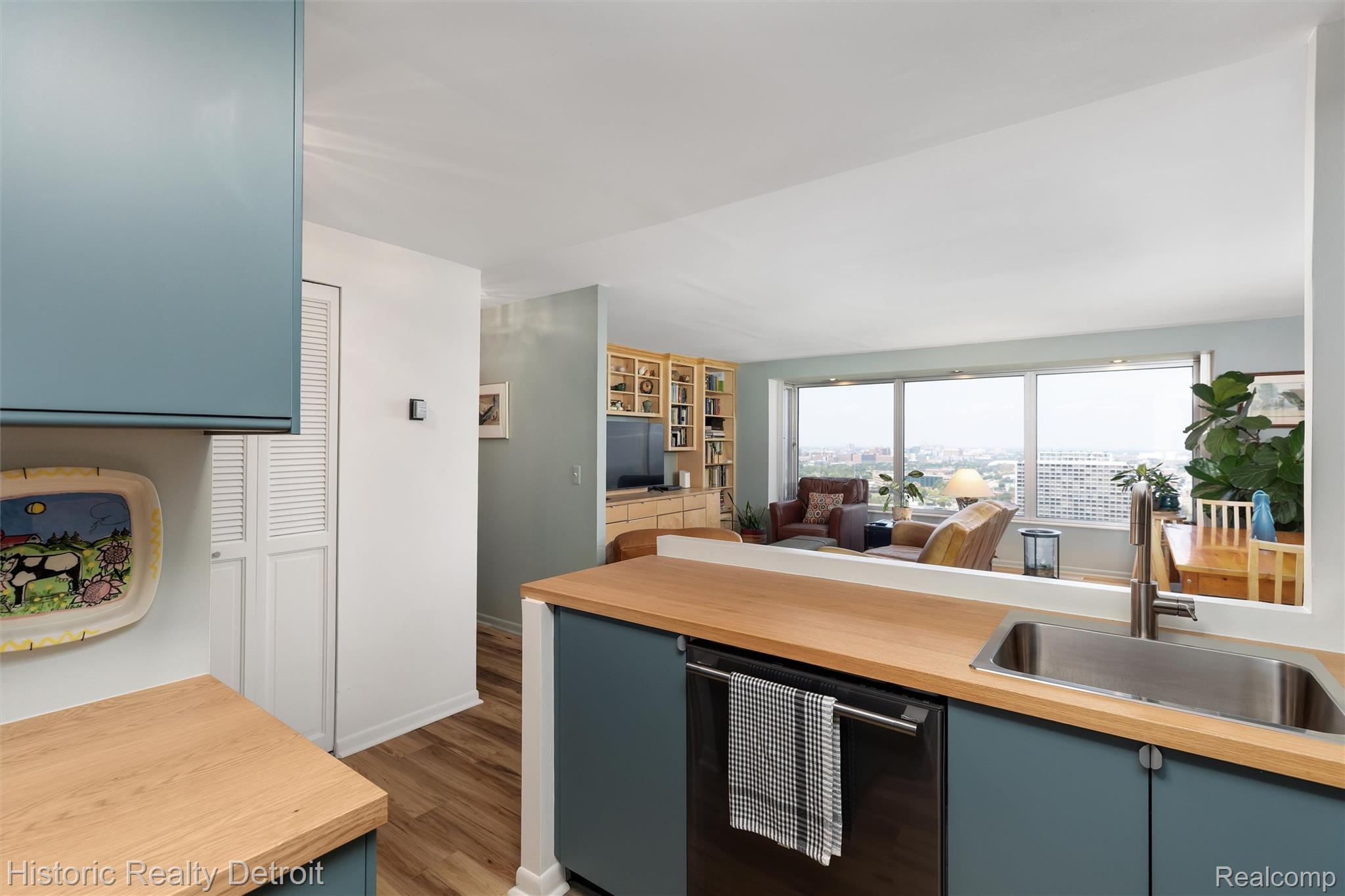 1300 E LAFAYETTE Street 2408