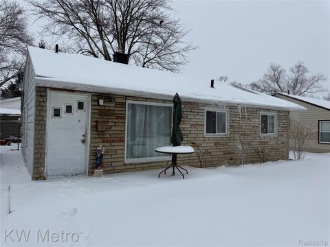 53 E Brickley Avenue Hazel Park City MI 48030