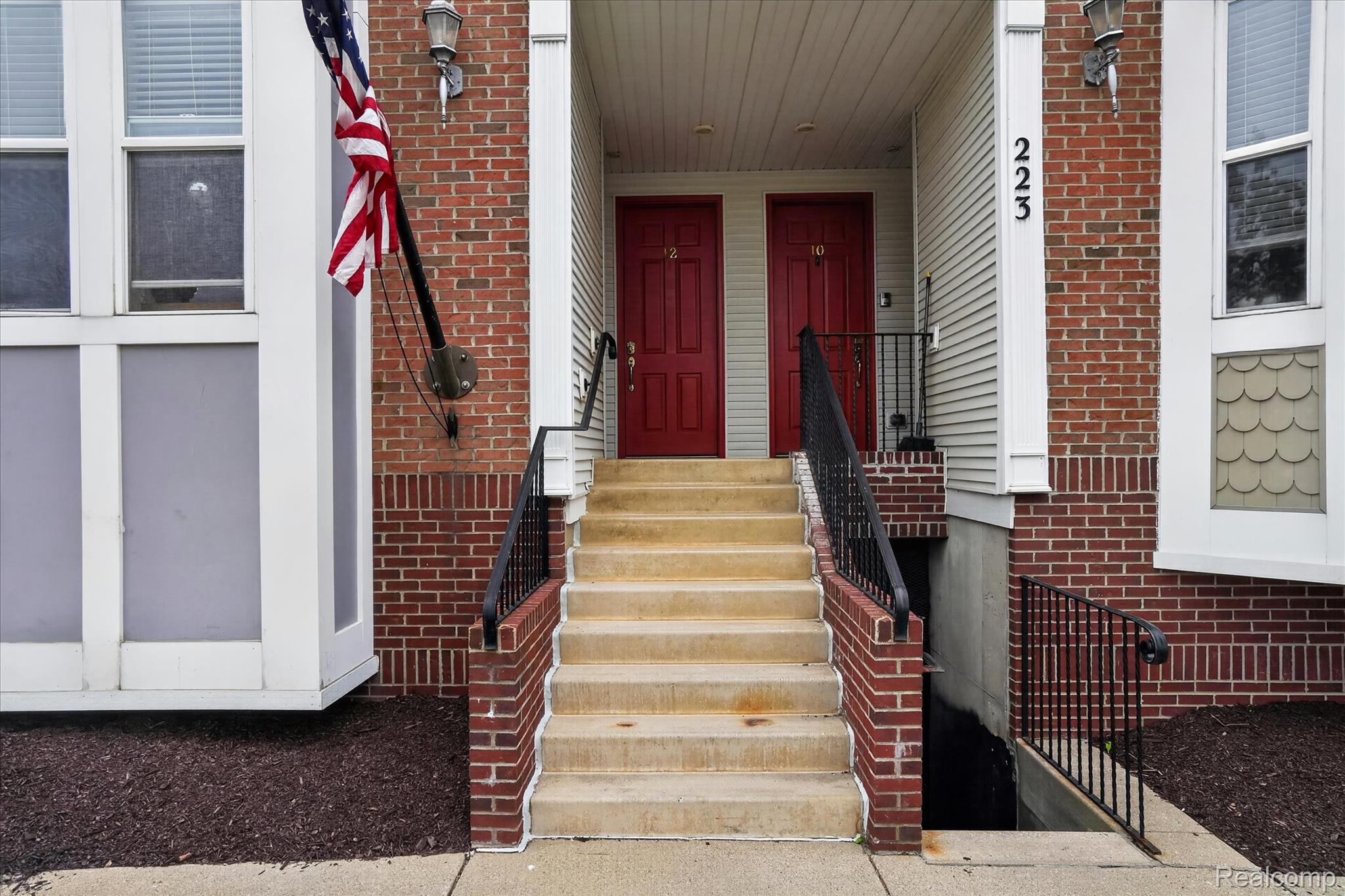 223 N Michigan Avenue 12
