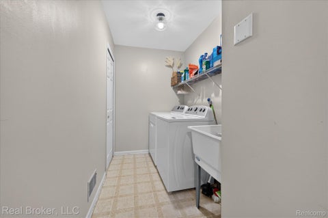 Tiny photo for 51747 Adler Park Drive W, Chesterfield Township, MI 48051 (MLS # 20261069313)