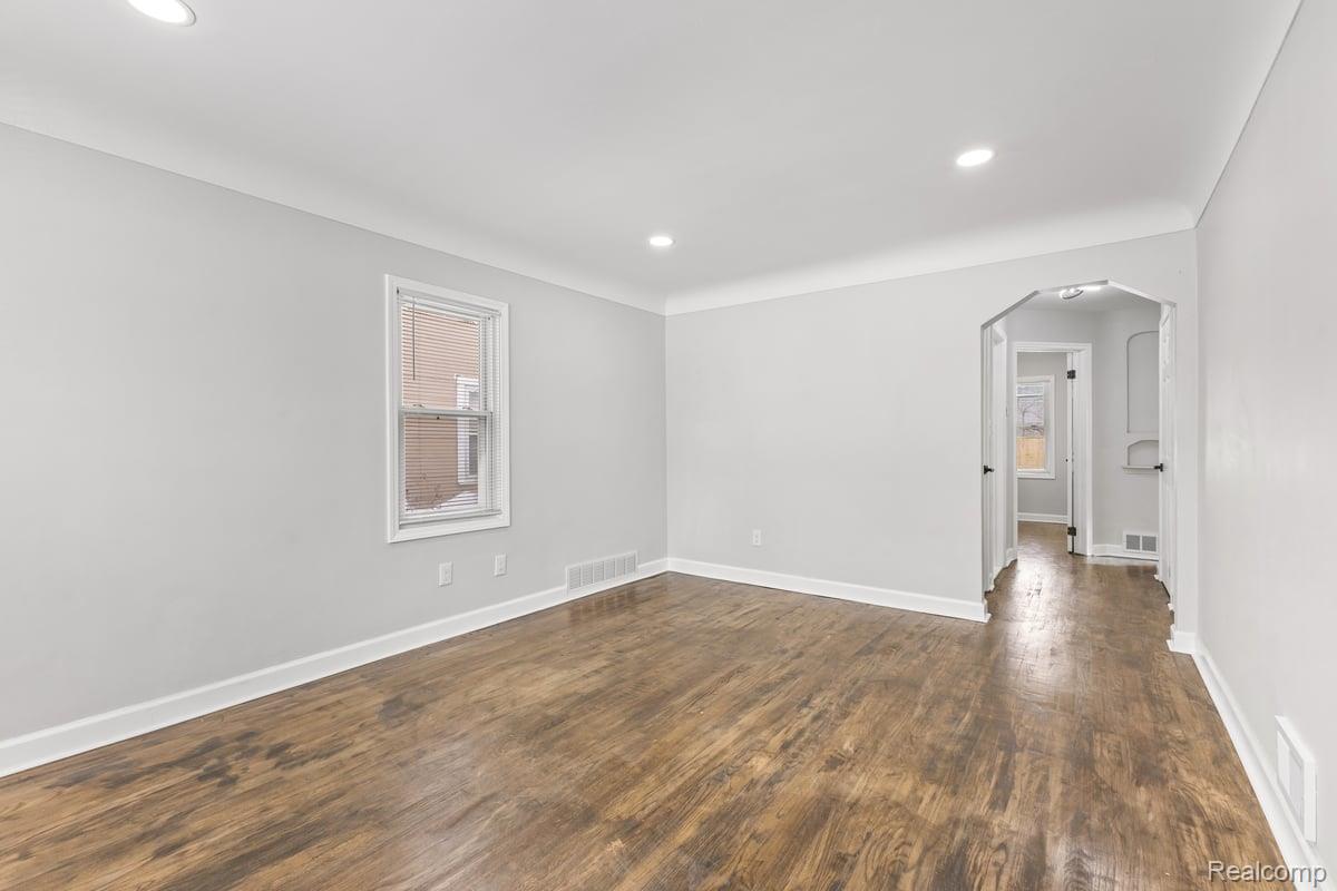 19320 Grandville Avenue