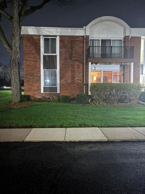 29502 Bobrich Street 23 Livonia City MI 48152