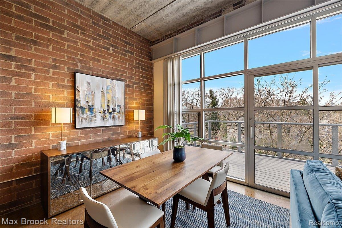 333 E Parent Avenue 31
