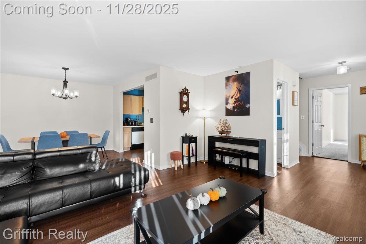 182 Barrington Circle