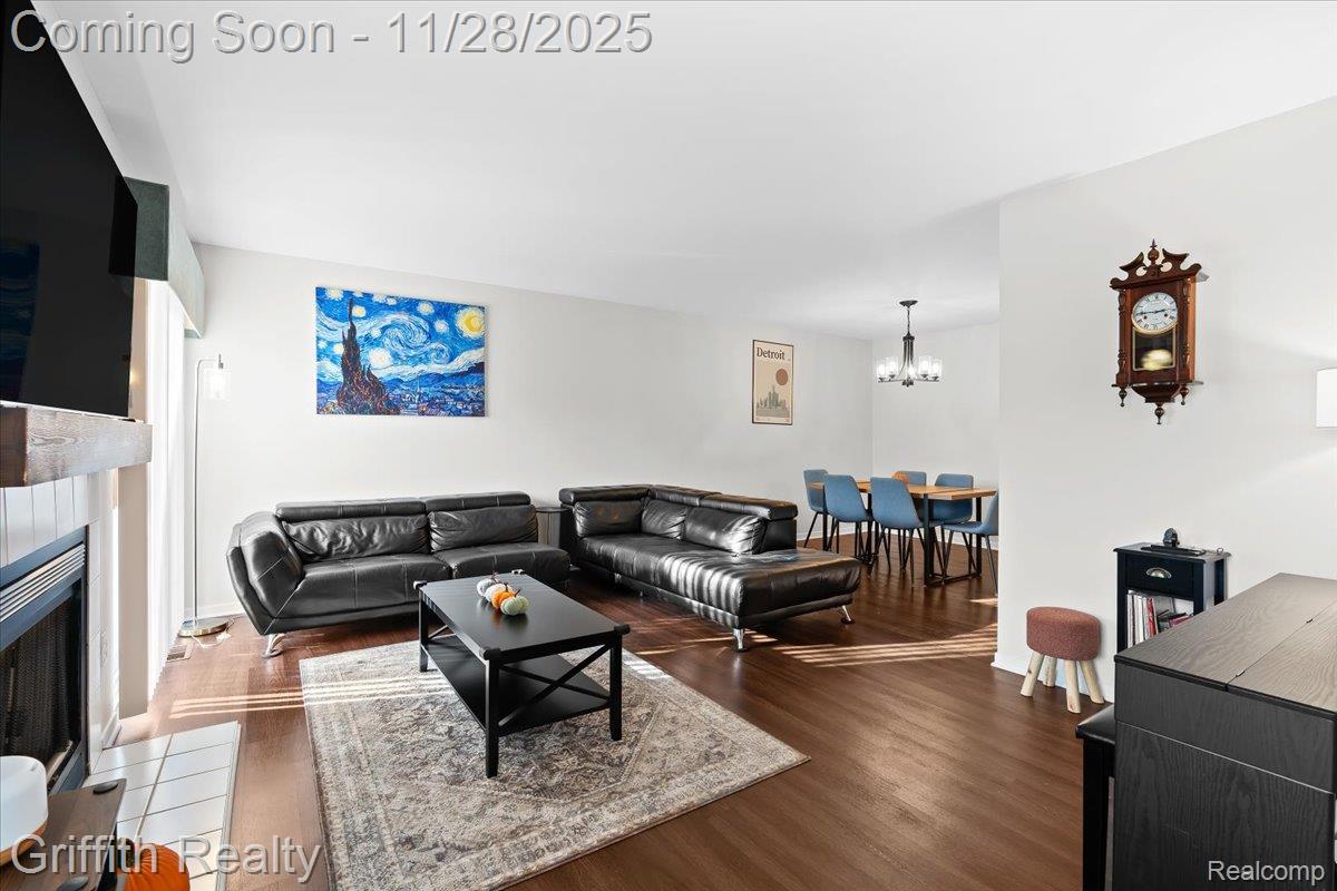 182 Barrington Circle