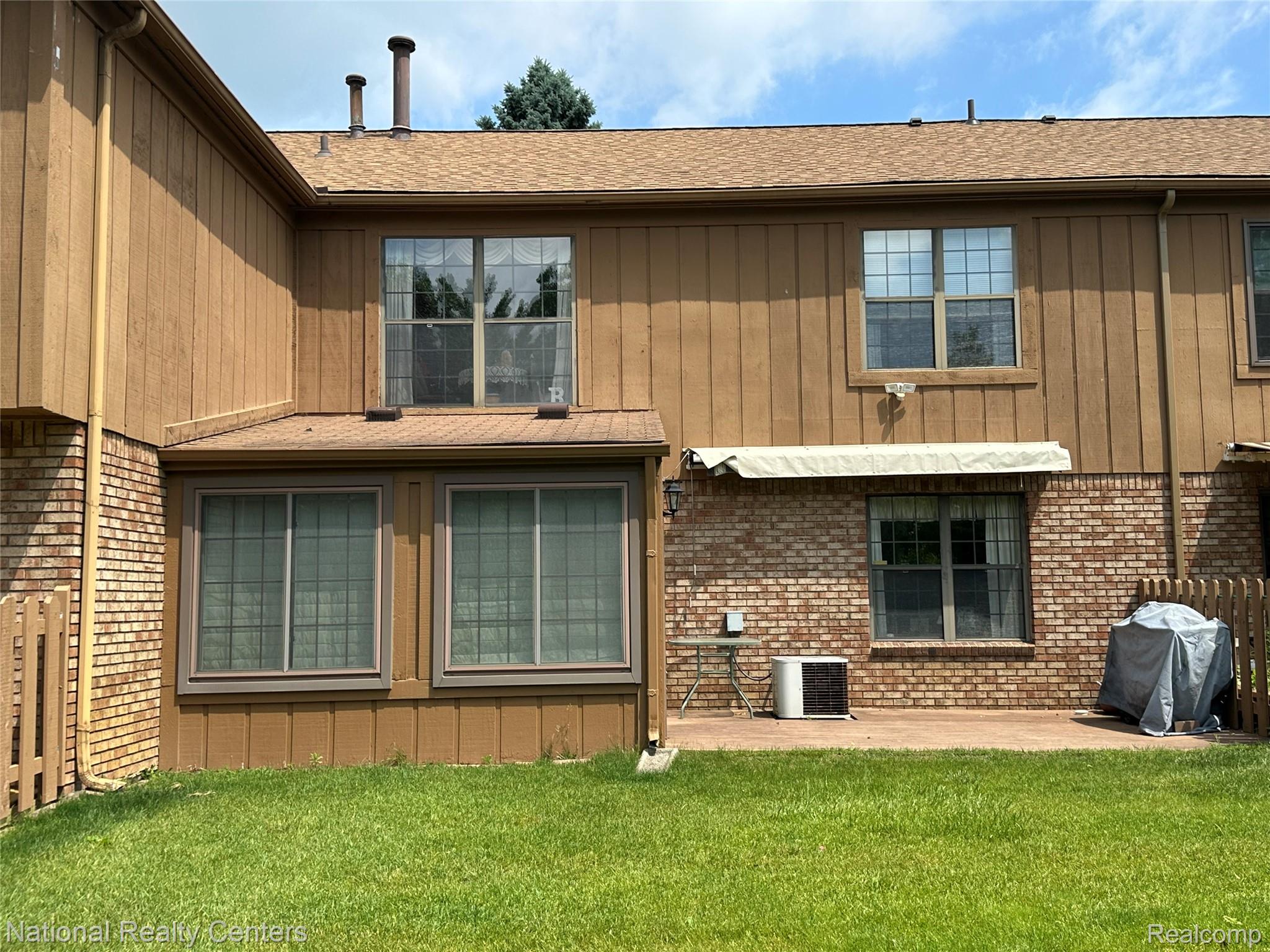 12104 Lexington Drive 3