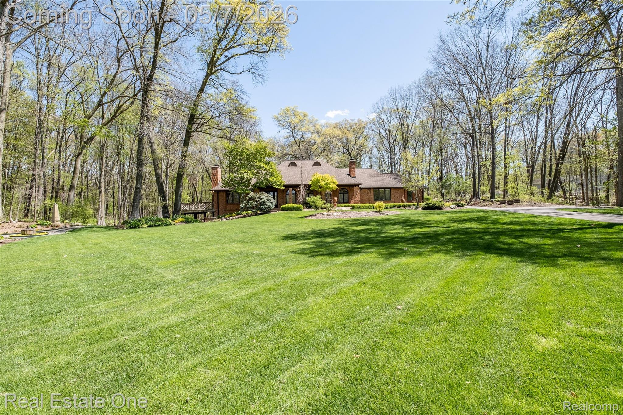 785 Old Milford Farms