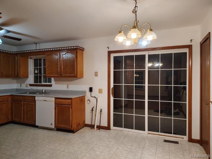 3030 Thomas Road