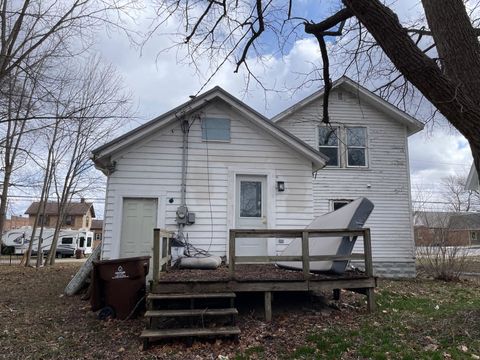 Tiny photo for 108 S Pine, St Louis City, MI 48880 (MLS # 79080066084)