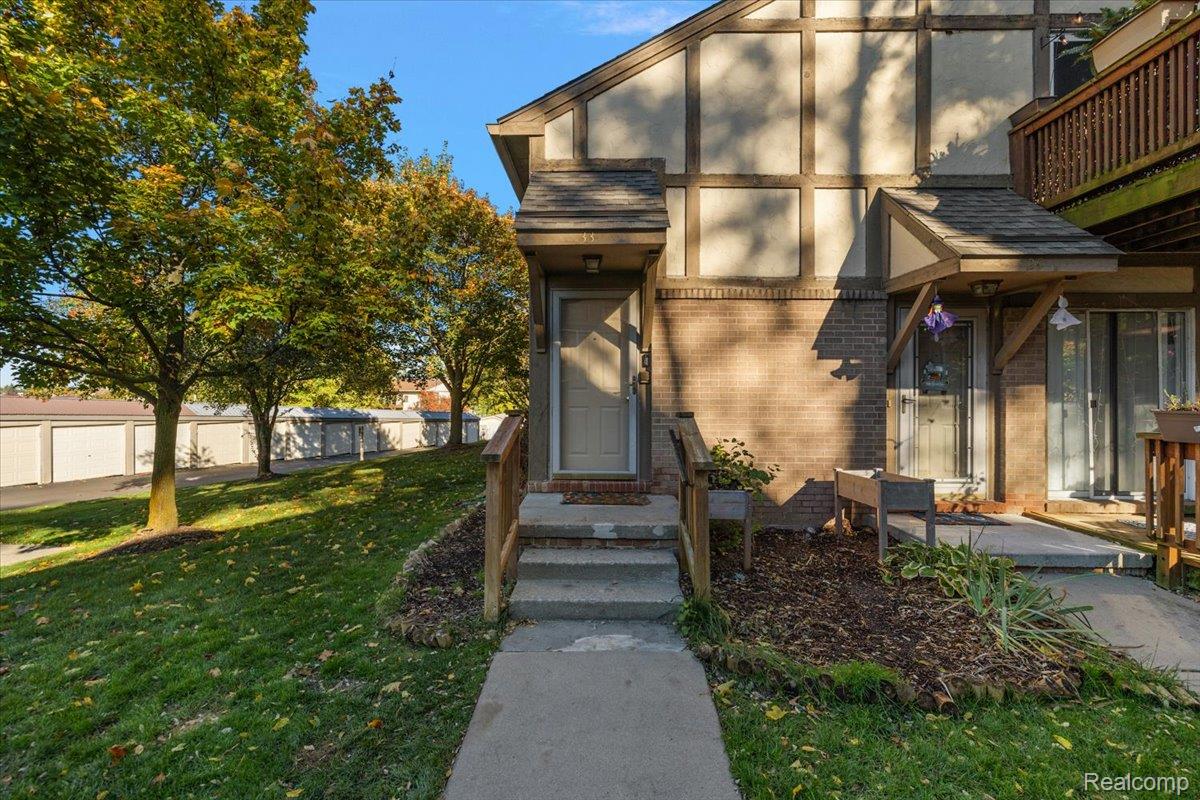 44800 Bayview Drive 33
