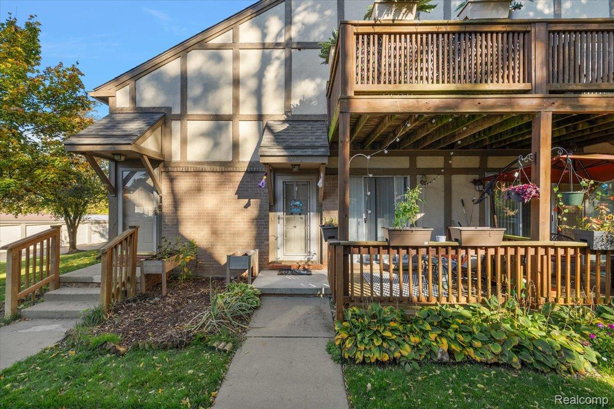 44800 Bayview Drive 33