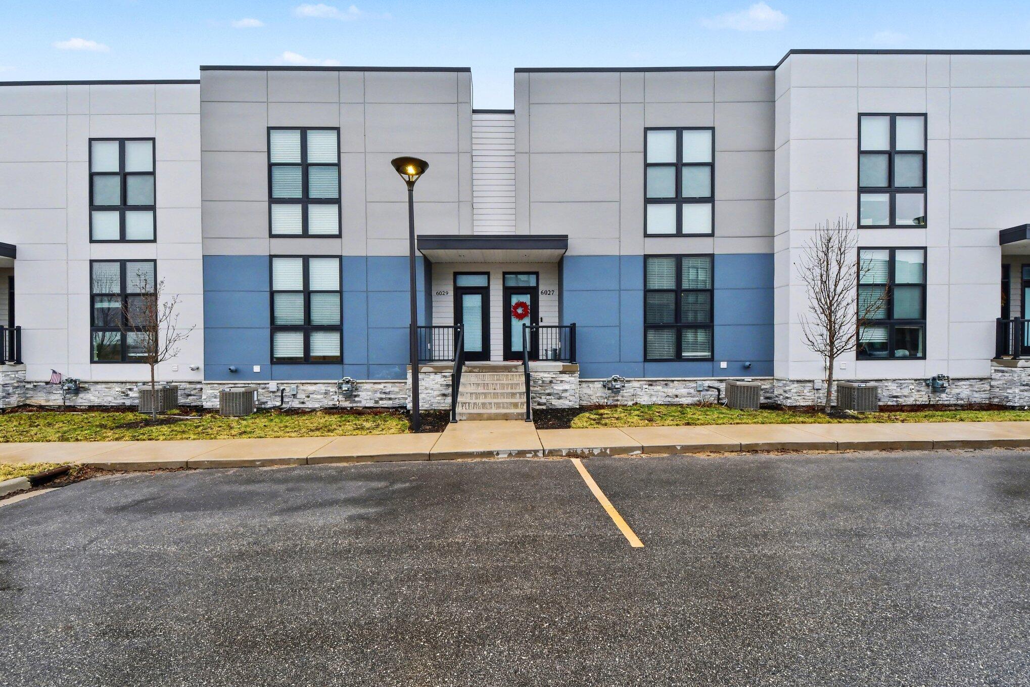 6029 Port View Drive SE