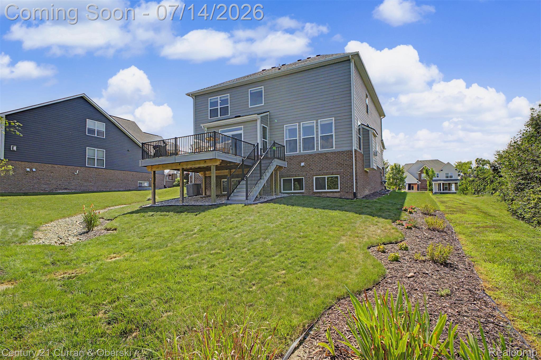 24256 Oak Ridge Boulevard
