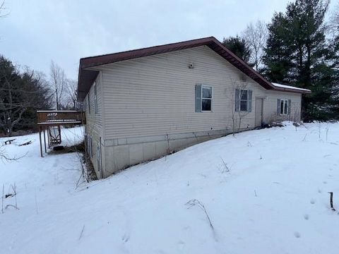 Tiny photo for 21820 Apache Pass, Richmond Township, MI 49677 (MLS # 78080065027)