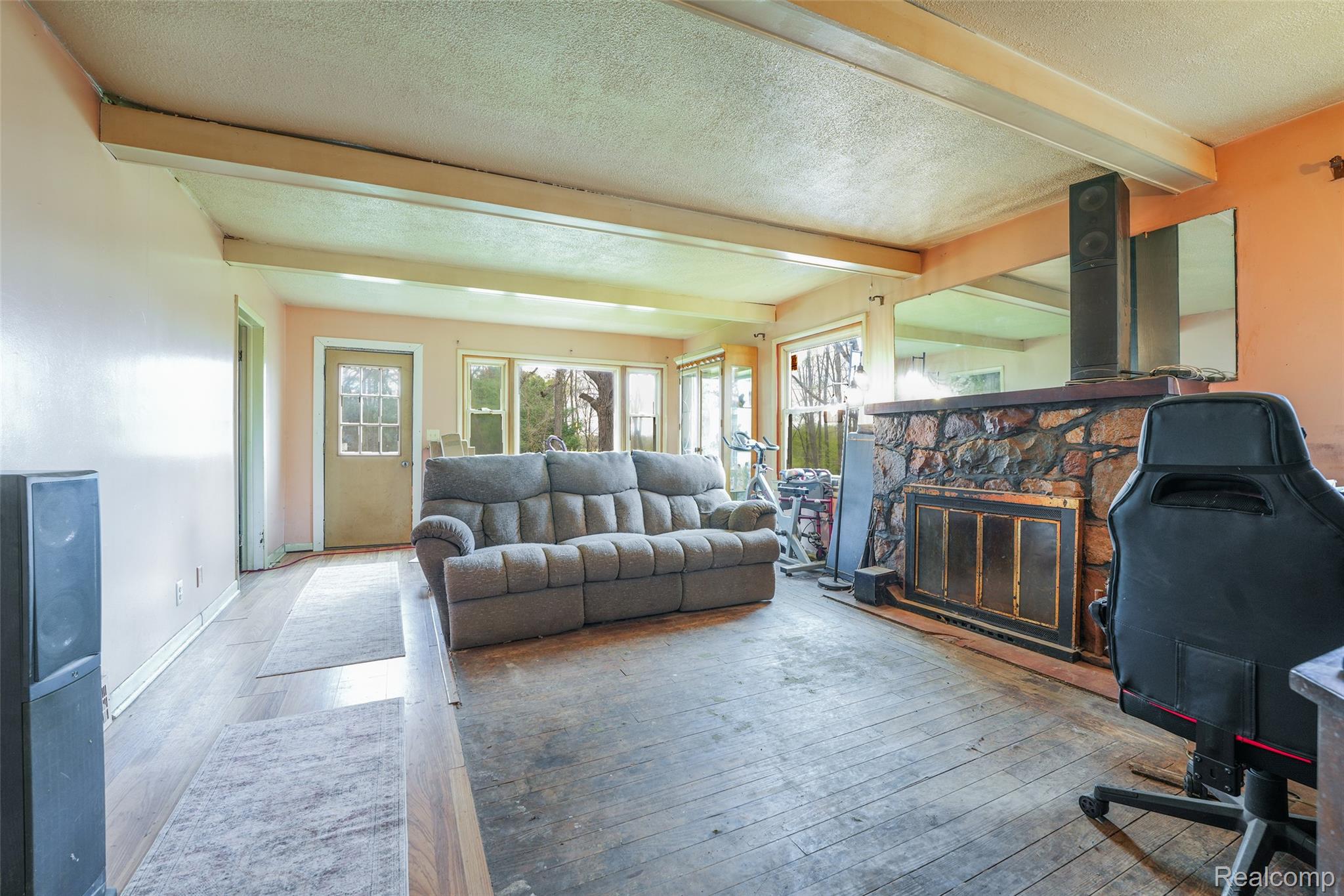 5704 Crandall Road