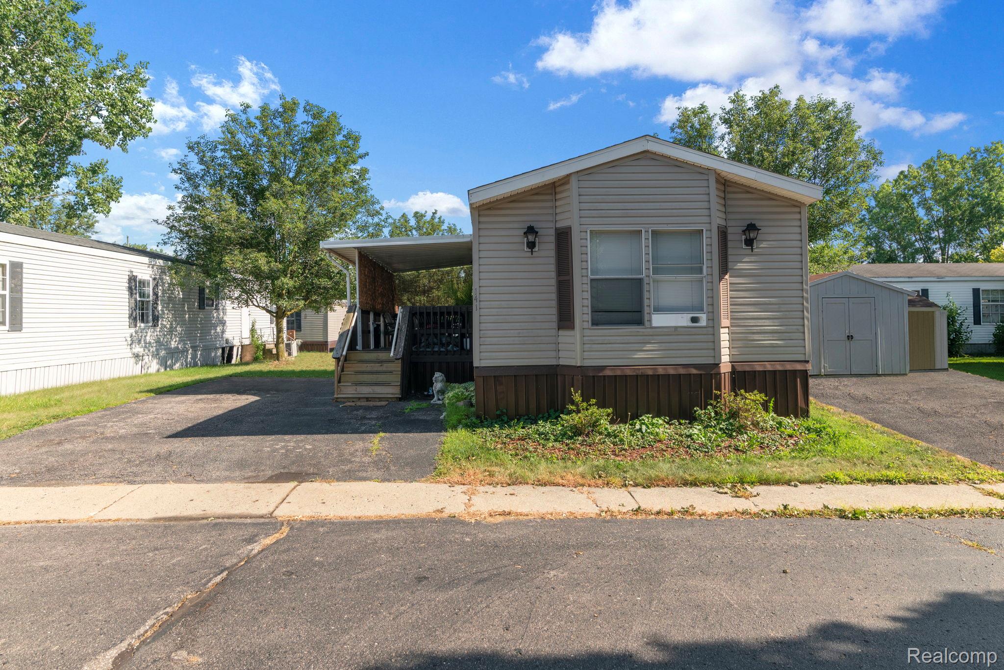 351 North Squirrel Road 141