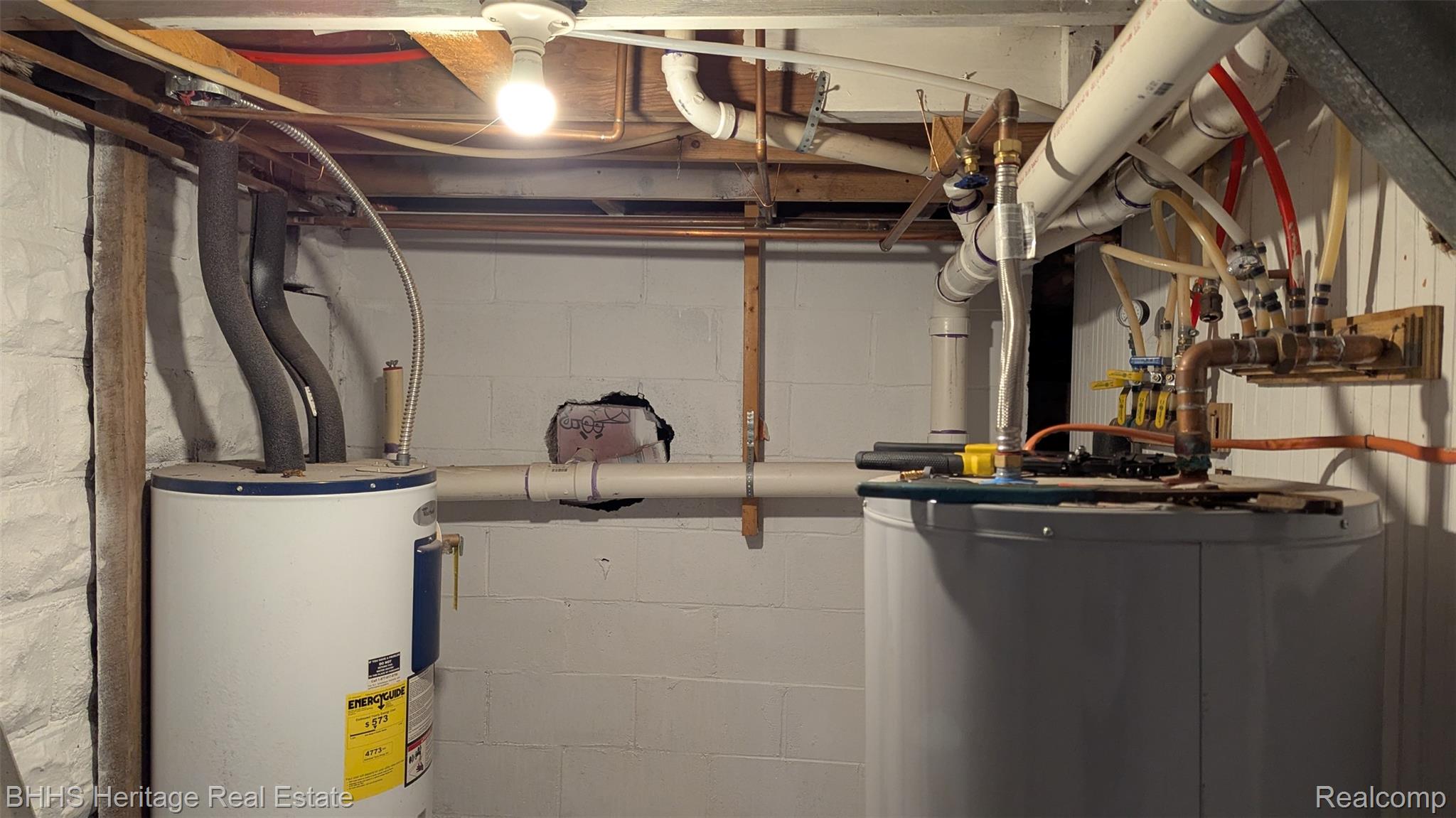 Howell City, Michigan 48843, United States, 3 Bedrooms Bedrooms, ,2 BathroomsBathrooms,Residential,Active,161378