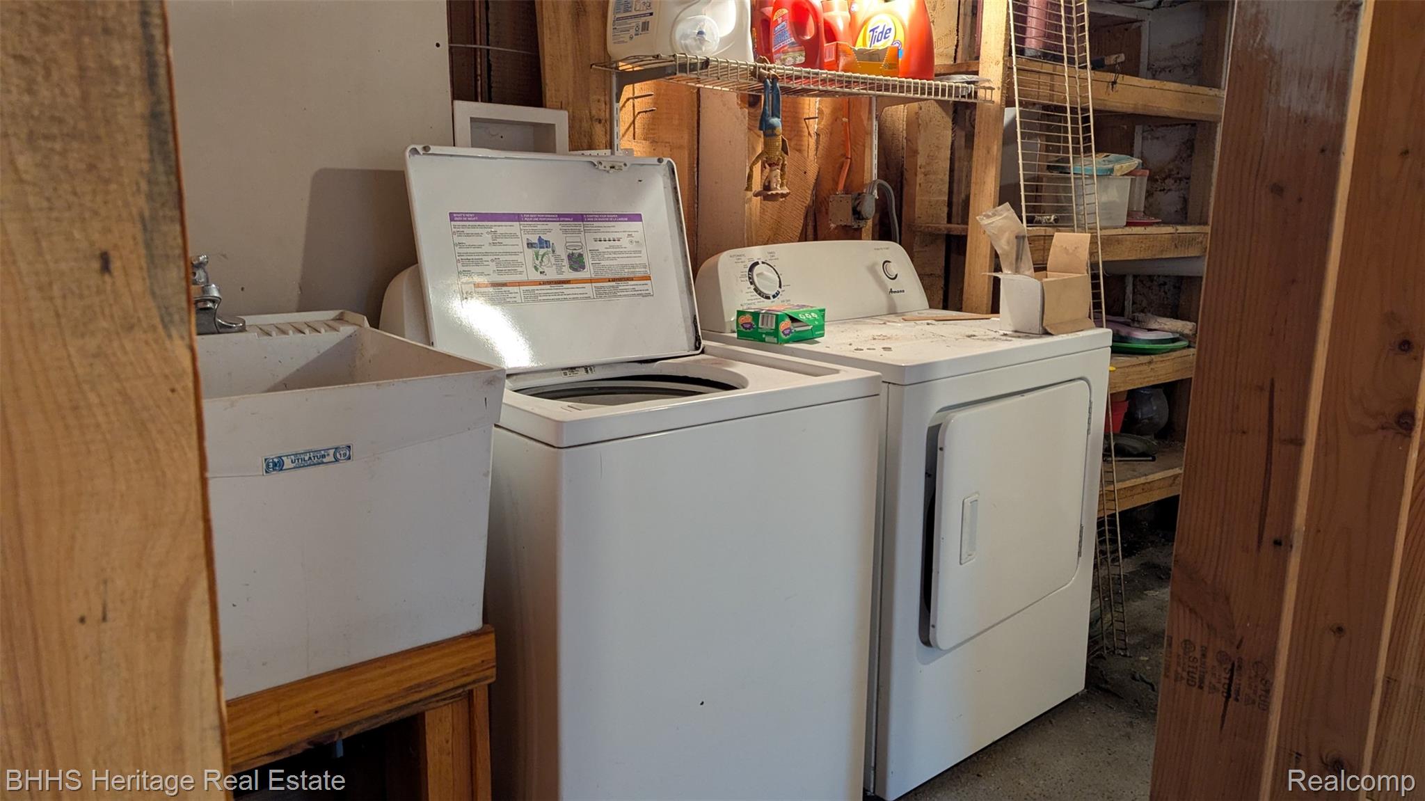 Howell City, Michigan 48843, United States, 3 Bedrooms Bedrooms, ,2 BathroomsBathrooms,Residential,Active,161378