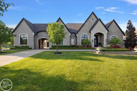 5271 Seven Lakes Drive Washington Township MI 48095