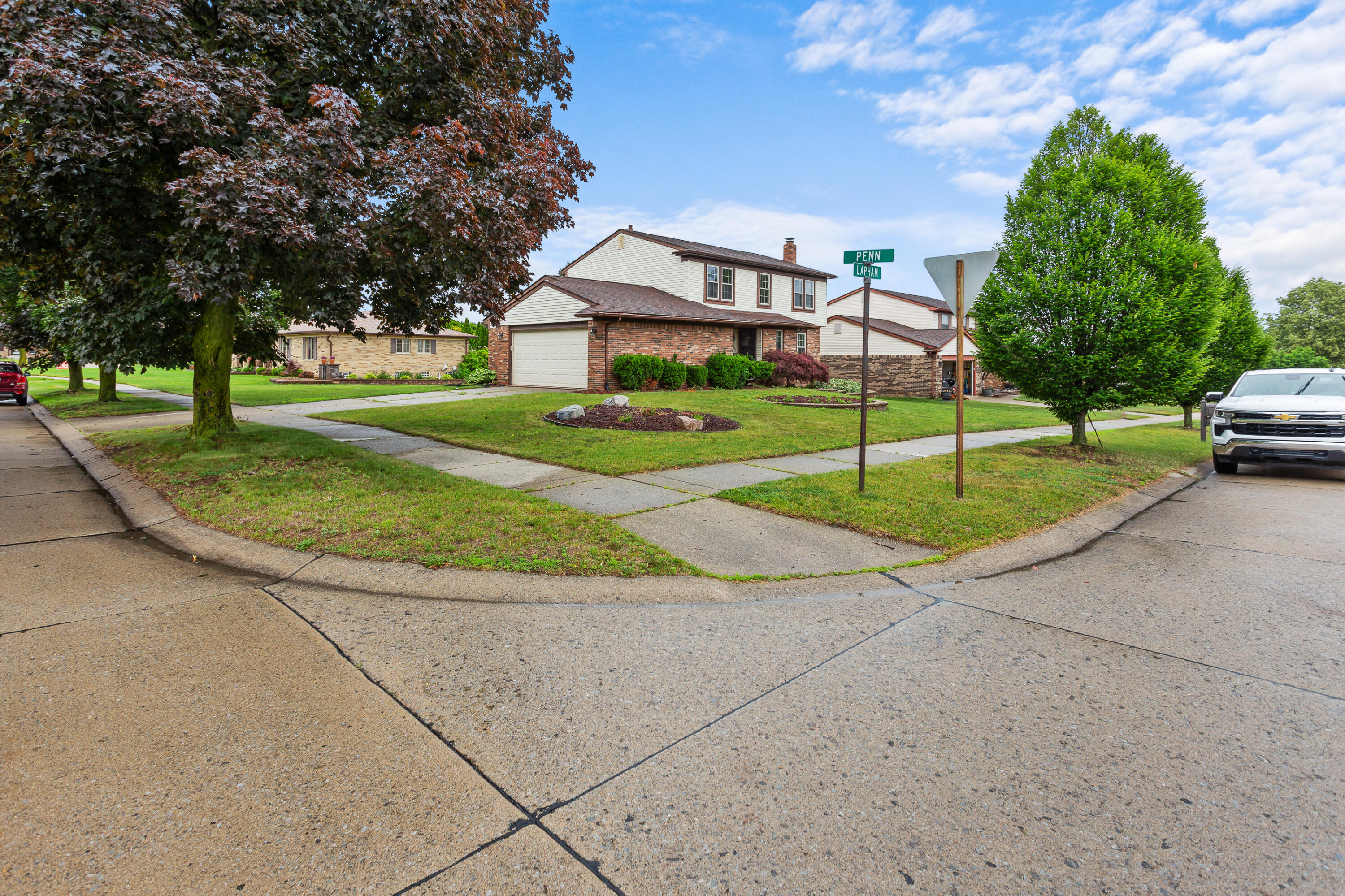 39214 Lapham Drive