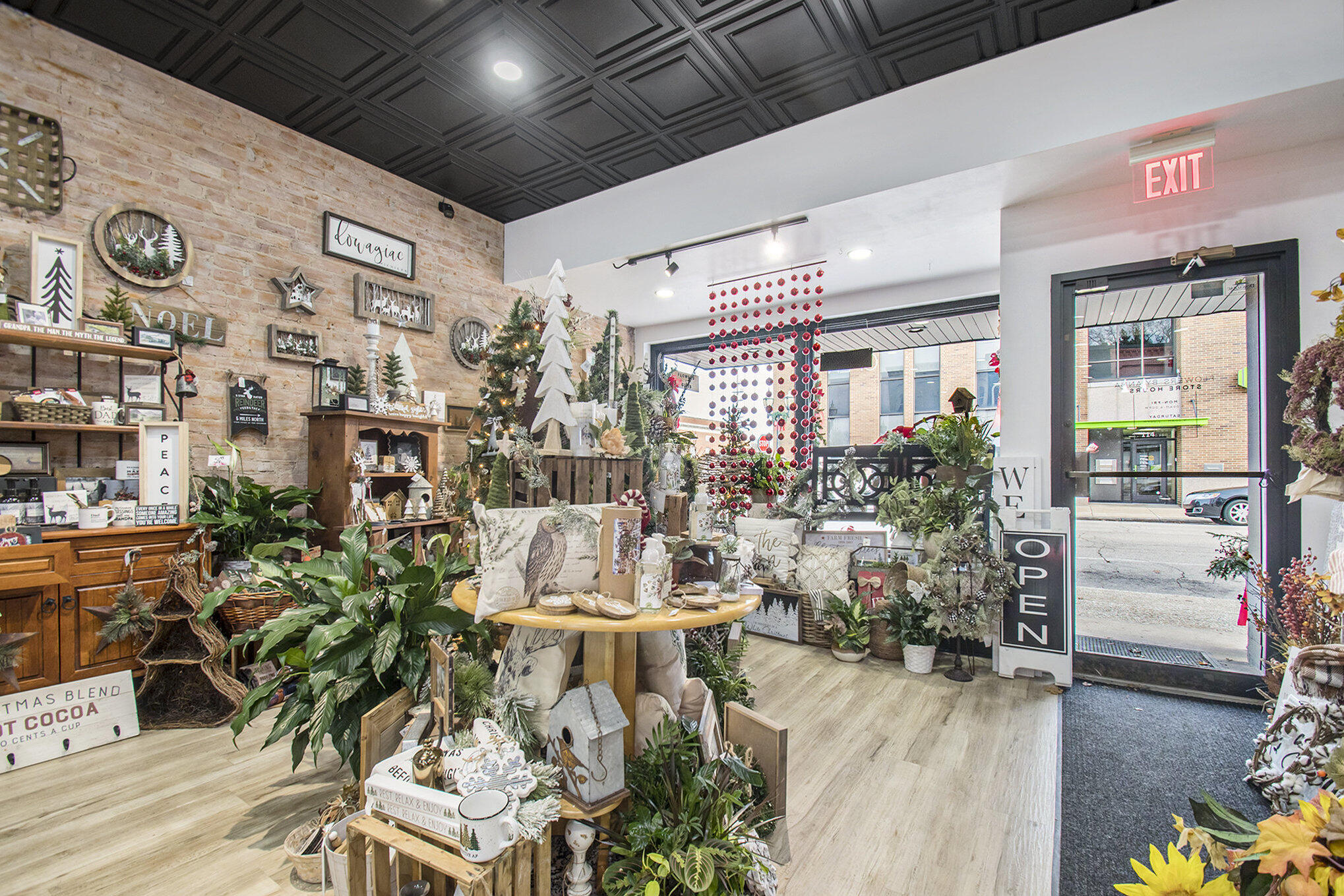 111 Commercial Street