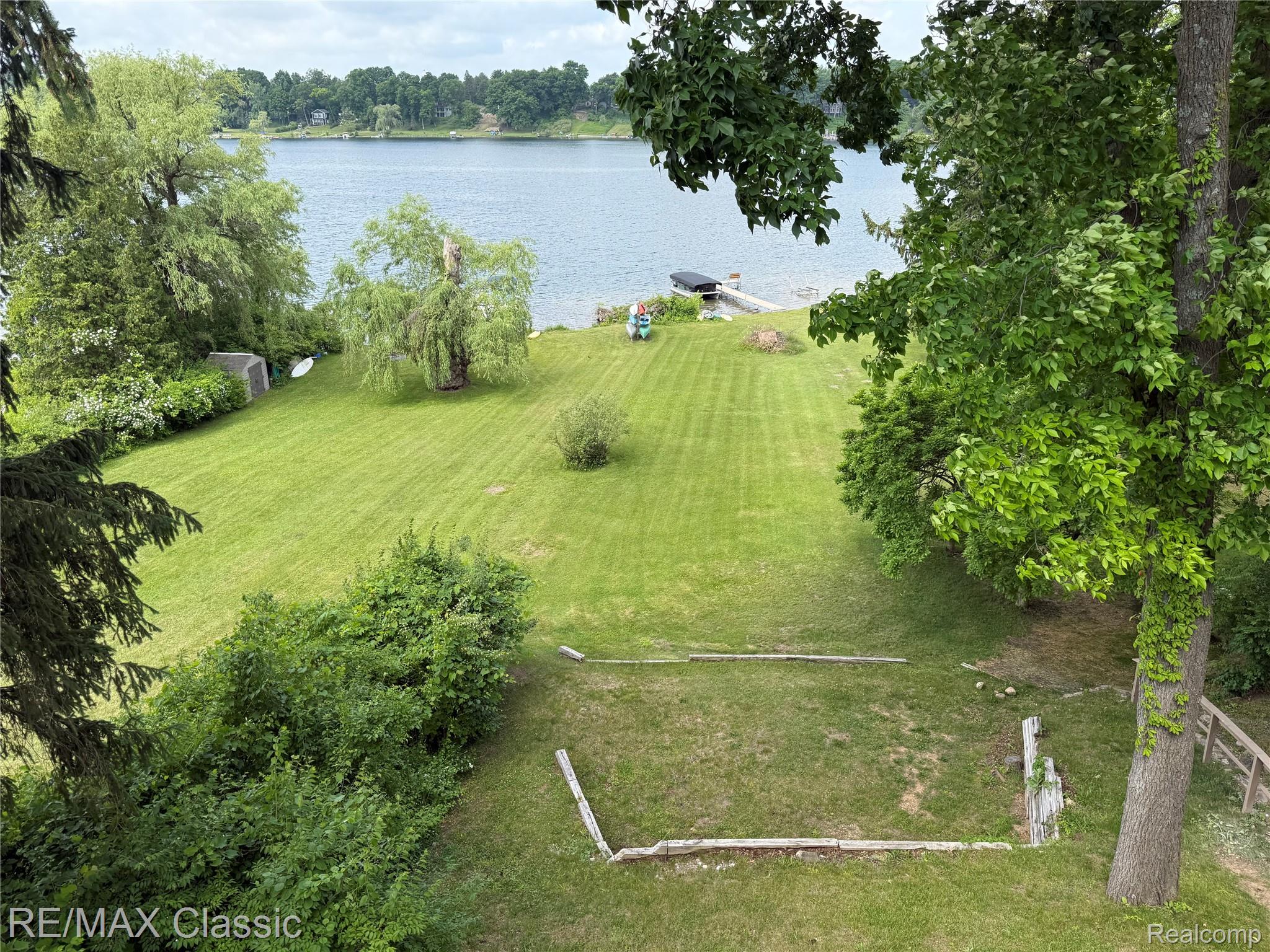 1420 Pettibone Lake Road