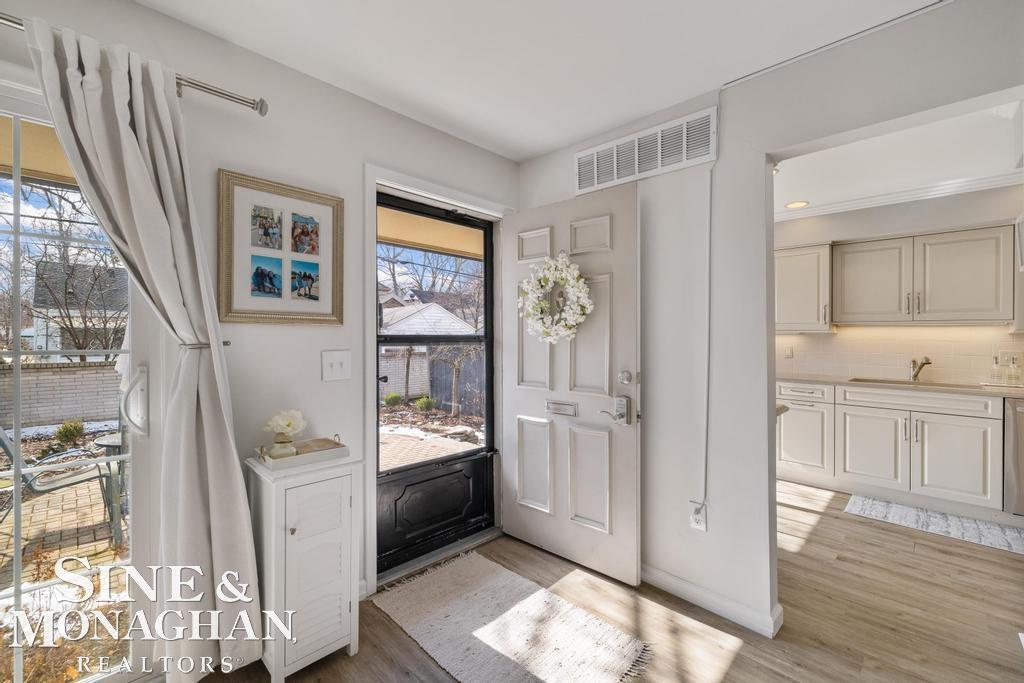 2029 Shorepointe Lane