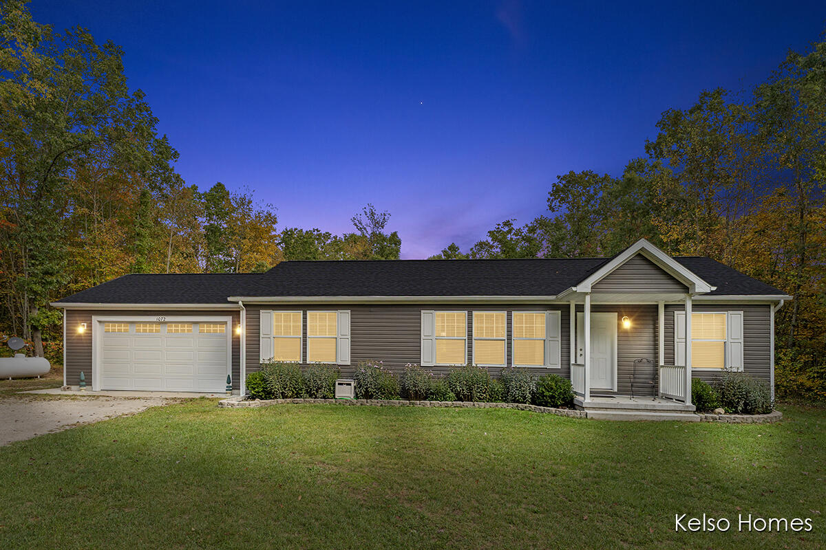 1072 N Bingham Avenue