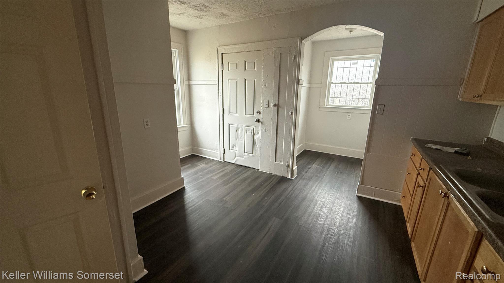 5267 Maryland Street