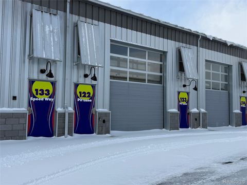 123 Pit Lane Pontiac City MI 48341