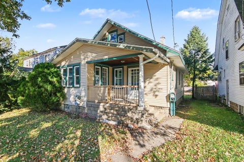 Photo of 1433 Chicago Drive SW, Wyoming City, MI 49509 (MLS # 65026056007)