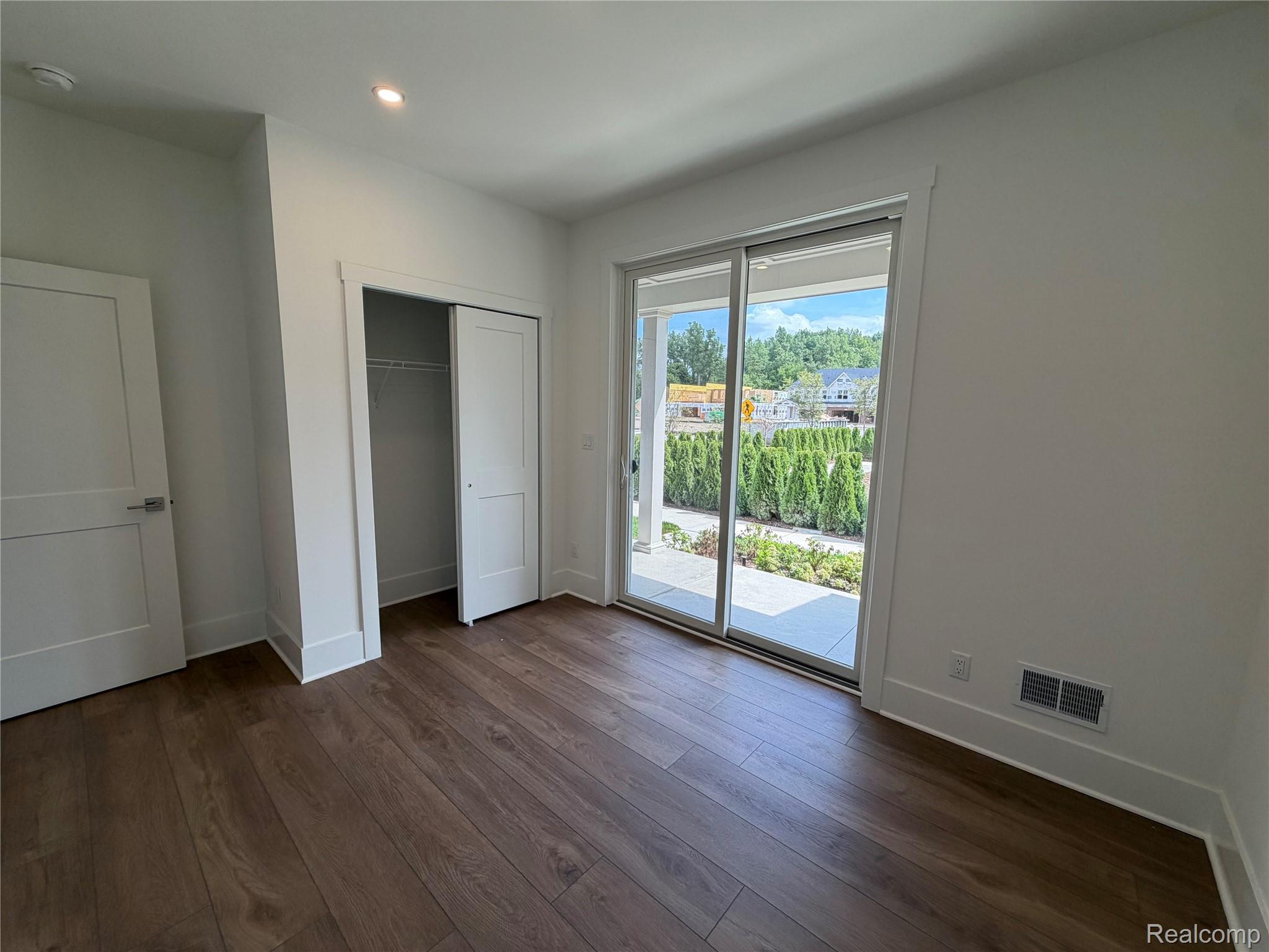 107 Bridle 54