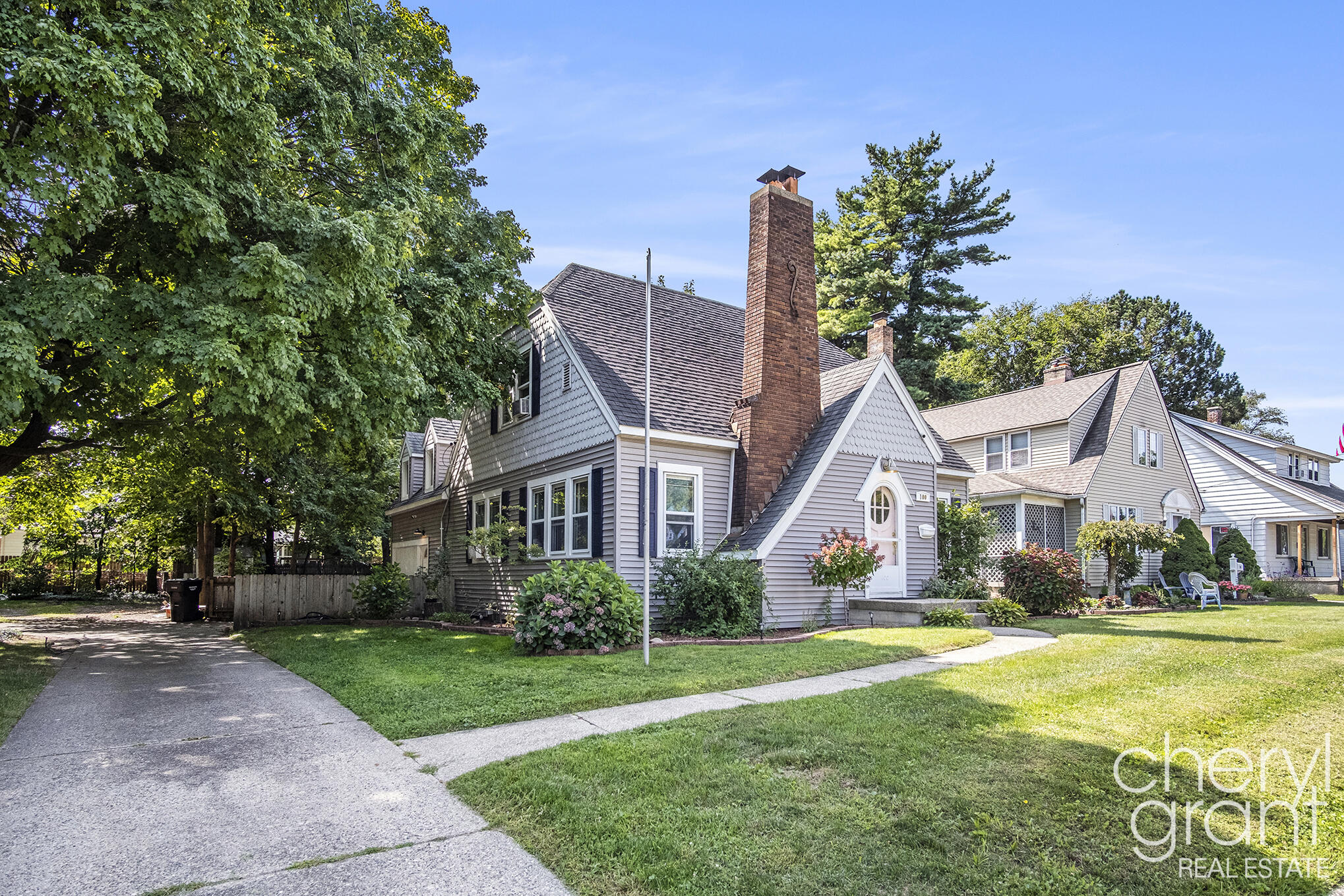 100 Colrain Street SW