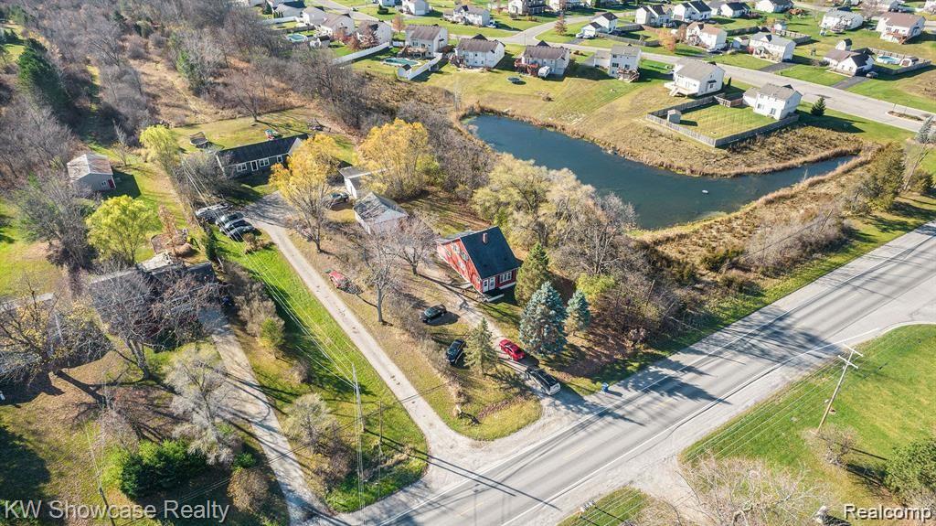 1261 W GRAND BLANC Road