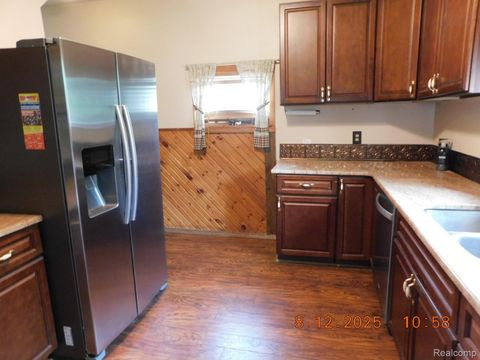 207 Garden Lane Fowlerville Village MI 48836