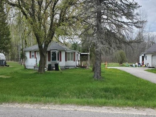4056 N THREE RIVERS RD, GLADWIN, MI 48624 - Image 05baa2ef5f73d64683400fd4001aff3b/3848162920