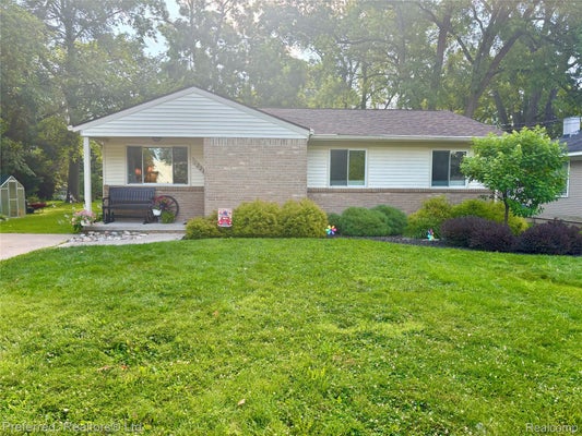 12244 CAMDEN ST, LIVONIA, MI 48150 - Image 05c8b87af48de4f151befaeec98c8268/448866291